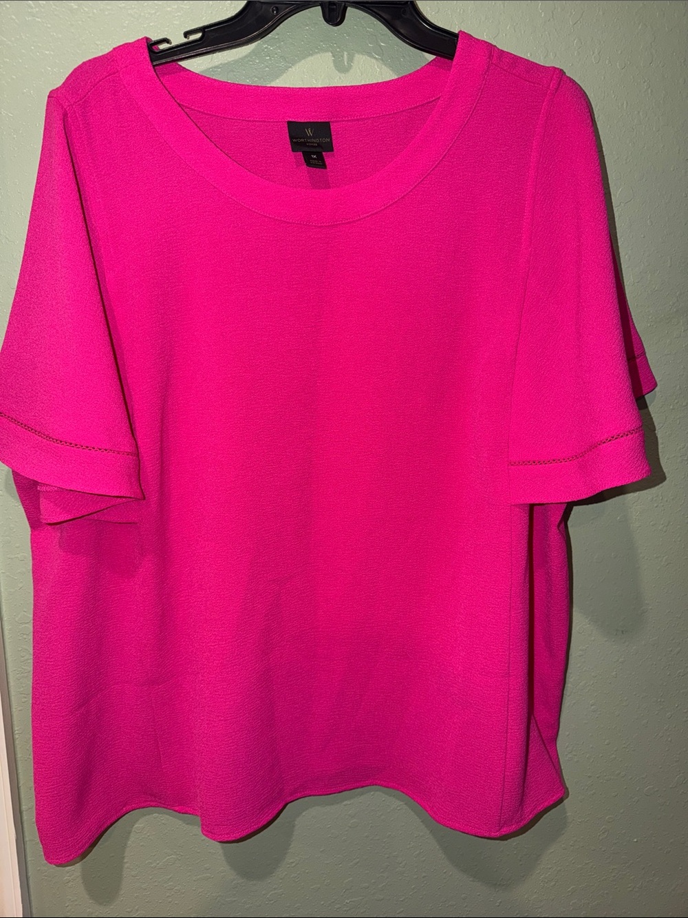 Worthington Hot Pink Short Sleeve Tee